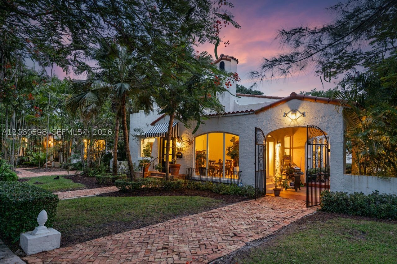1042 Sorolla Ave, Coral Gables FL 33134