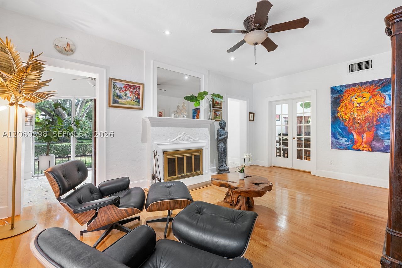 1042 Sorolla Ave, Coral Gables FL 33134
