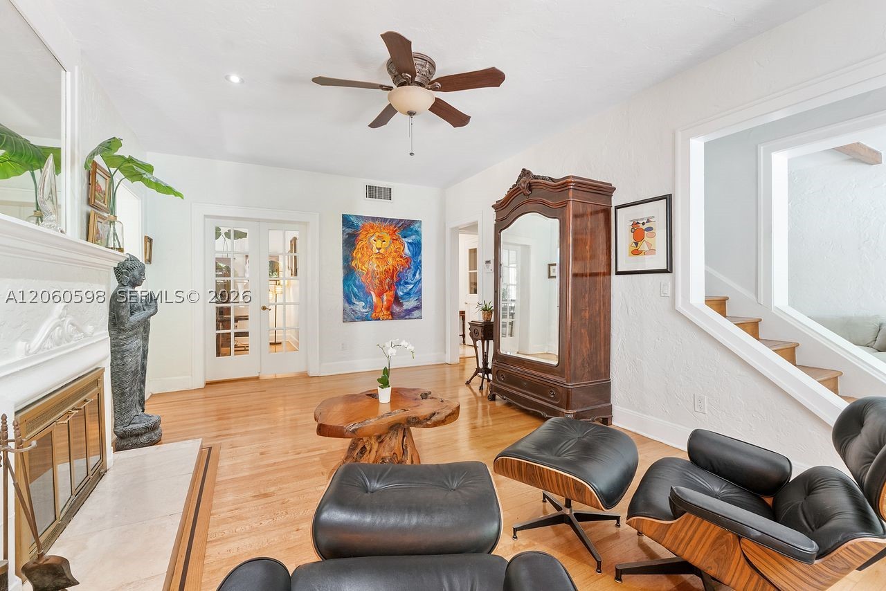 1042 Sorolla Ave, Coral Gables FL 33134