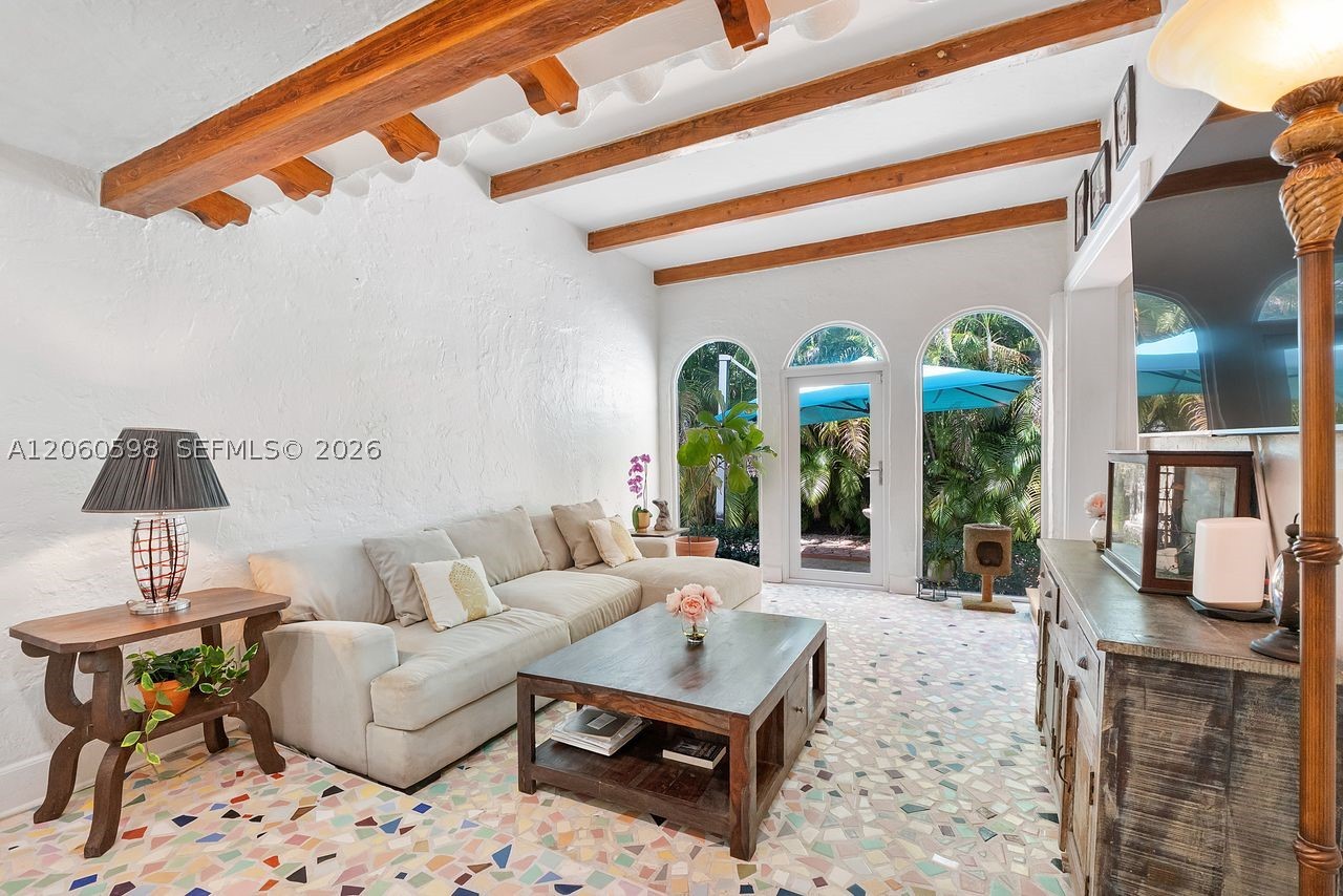 1042 Sorolla Ave, Coral Gables FL 33134