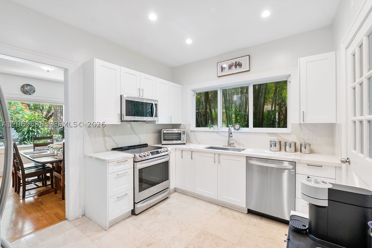 1042 Sorolla Ave, Coral Gables FL 33134