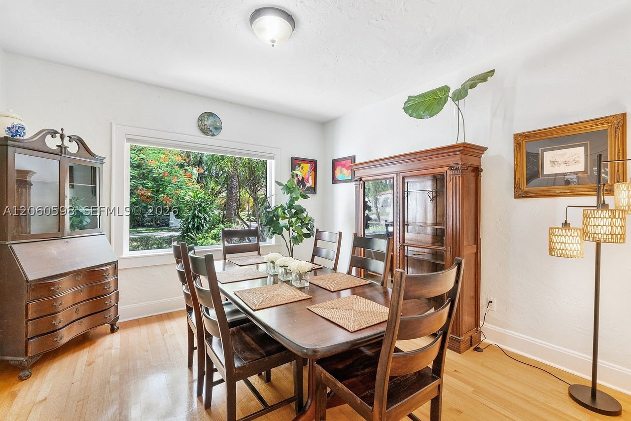 1042 Sorolla Ave, Coral Gables FL 33134