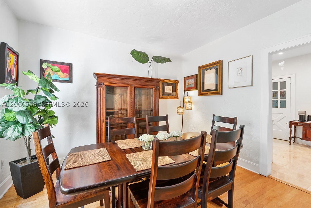 1042 Sorolla Ave, Coral Gables FL 33134