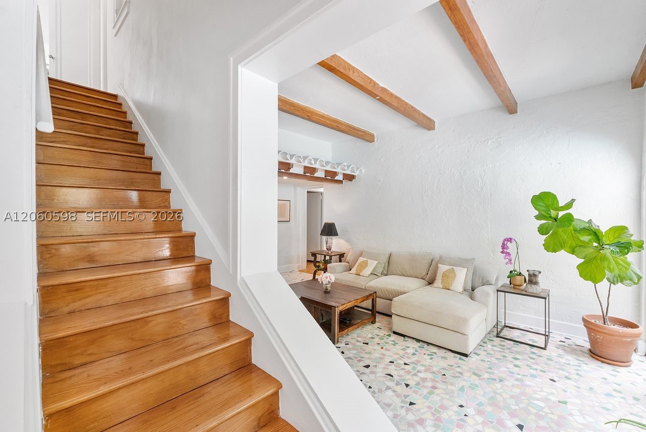 1042 Sorolla Ave, Coral Gables FL 33134