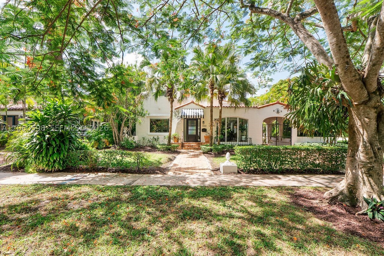 1042 Sorolla Ave, Coral Gables FL 33134
