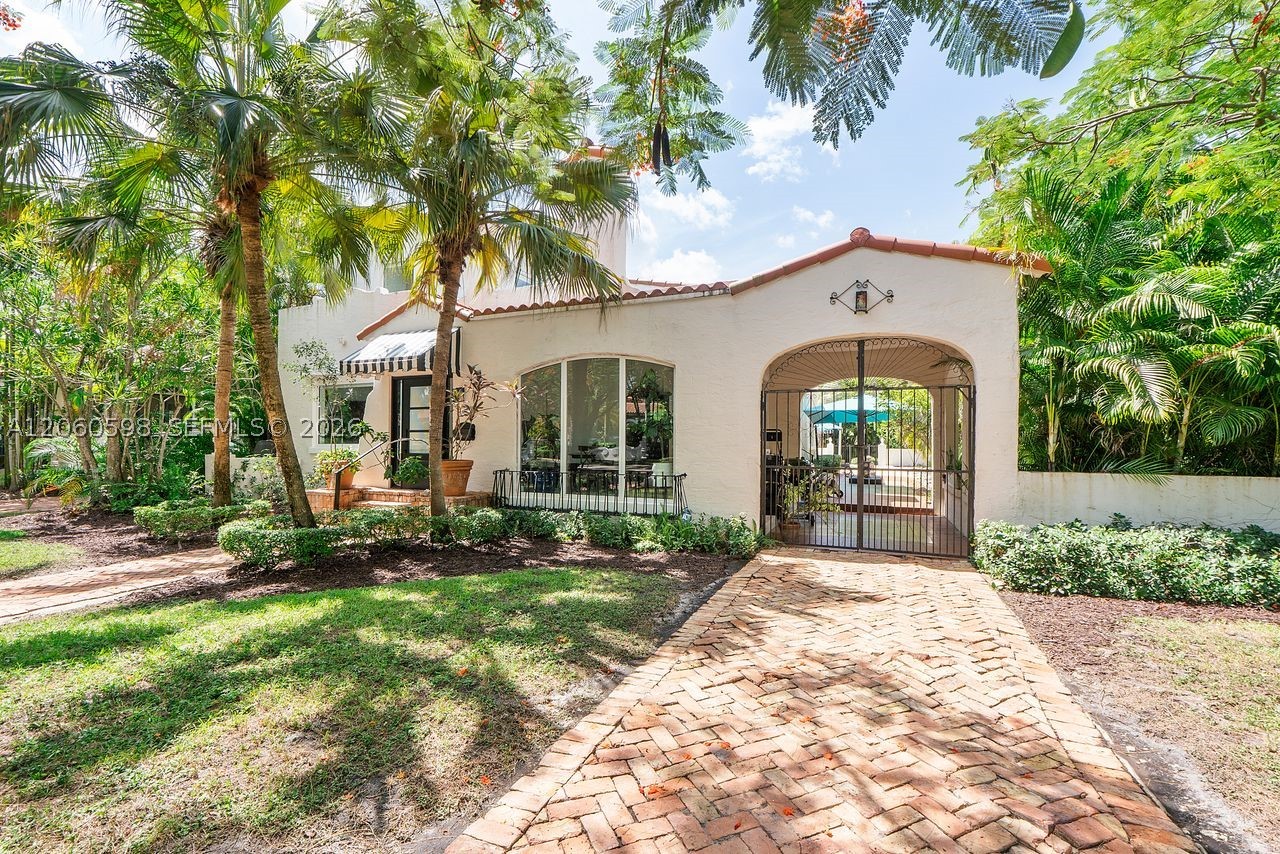 1042 Sorolla Ave, Coral Gables FL 33134