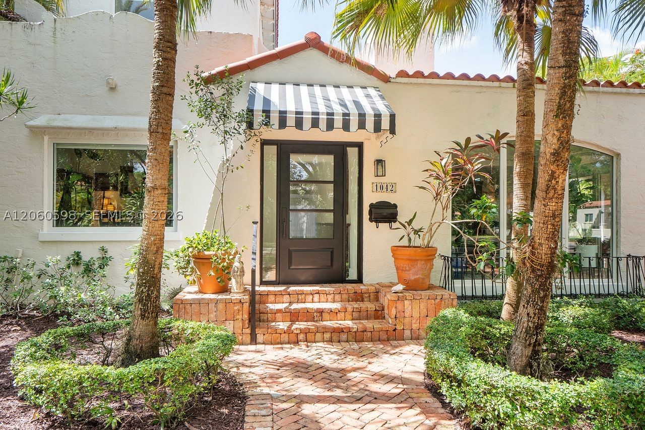 1042 Sorolla Ave, Coral Gables FL 33134