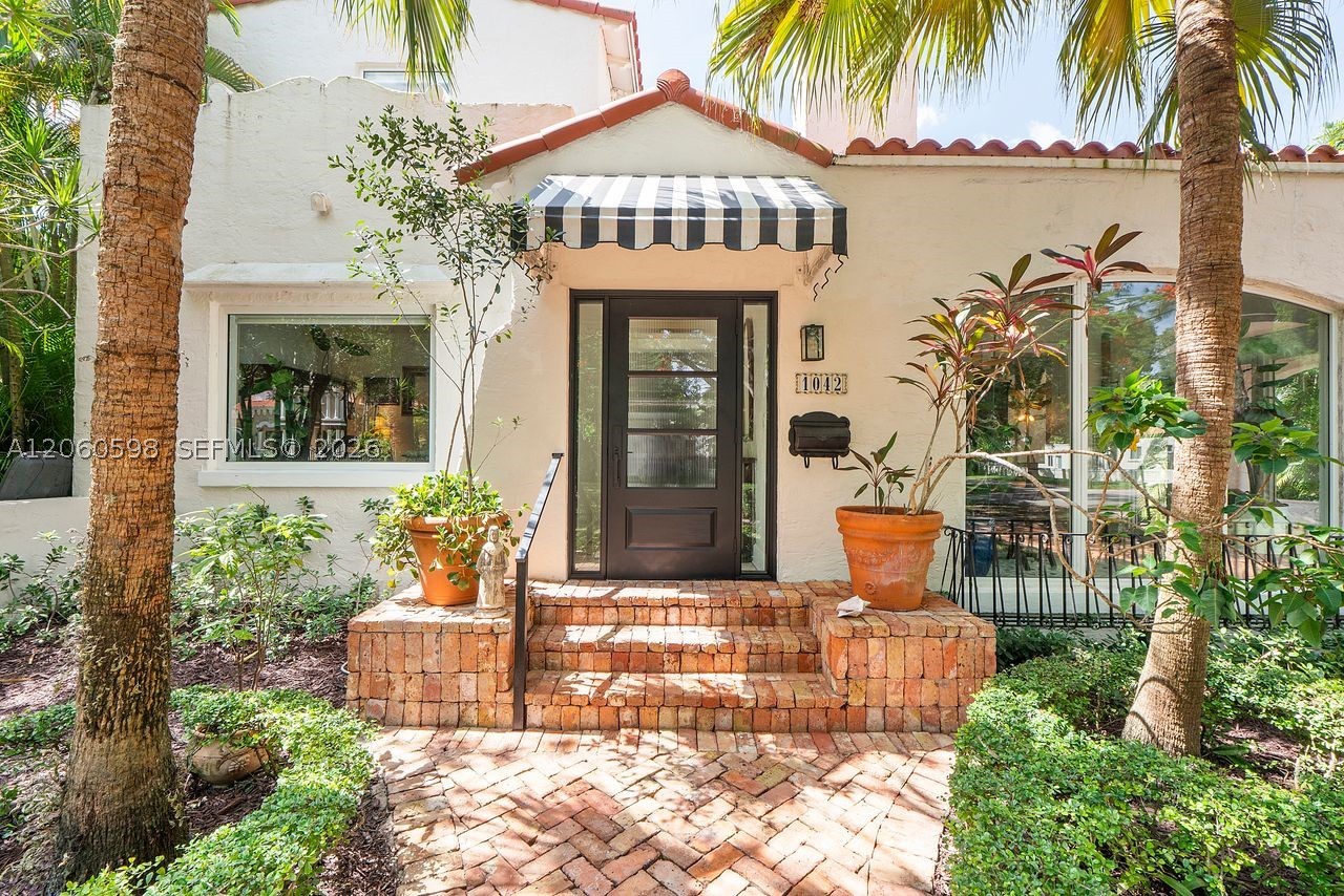 1042 Sorolla Ave, Coral Gables FL 33134