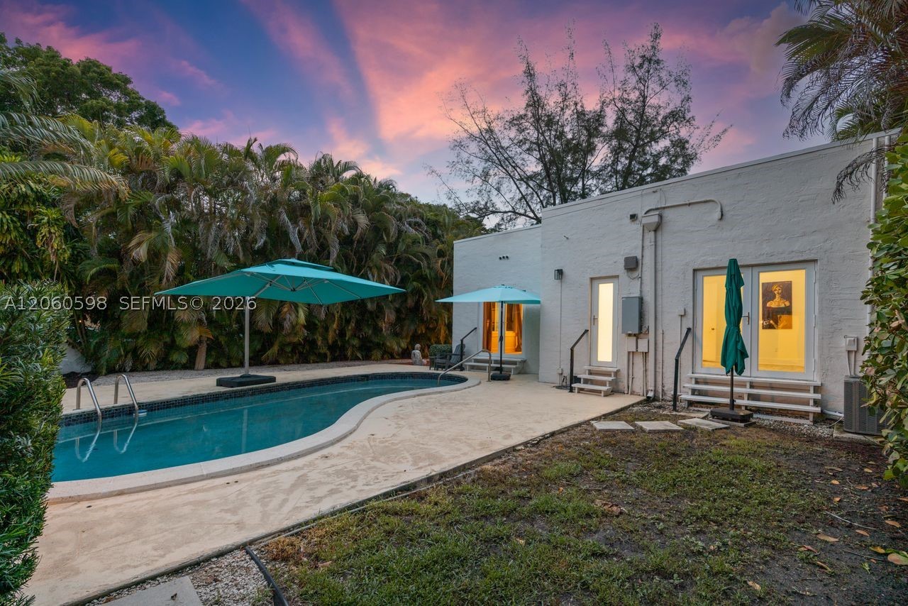 1042 Sorolla Ave, Coral Gables FL 33134