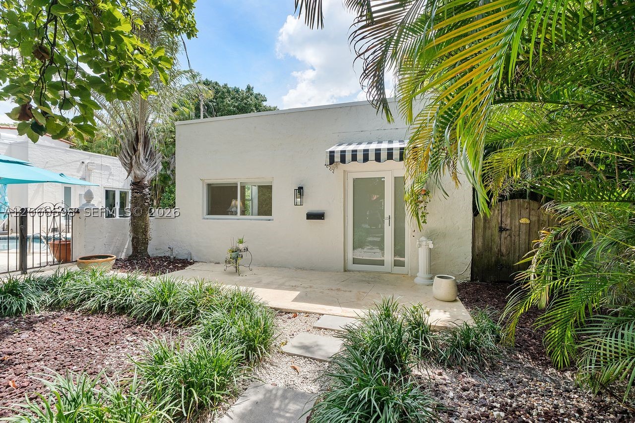 1042 Sorolla Ave, Coral Gables FL 33134