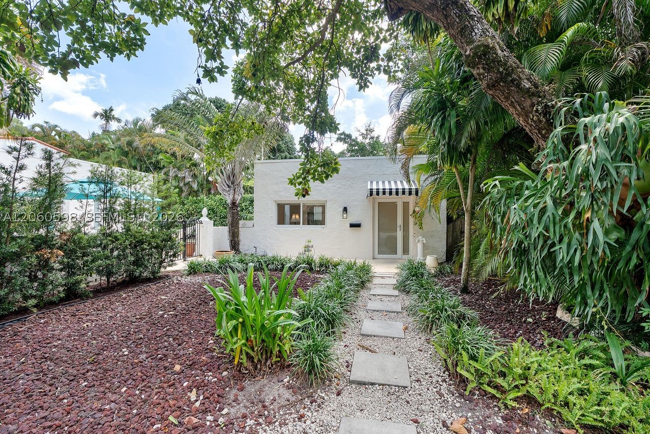 1042 Sorolla Ave, Coral Gables FL 33134