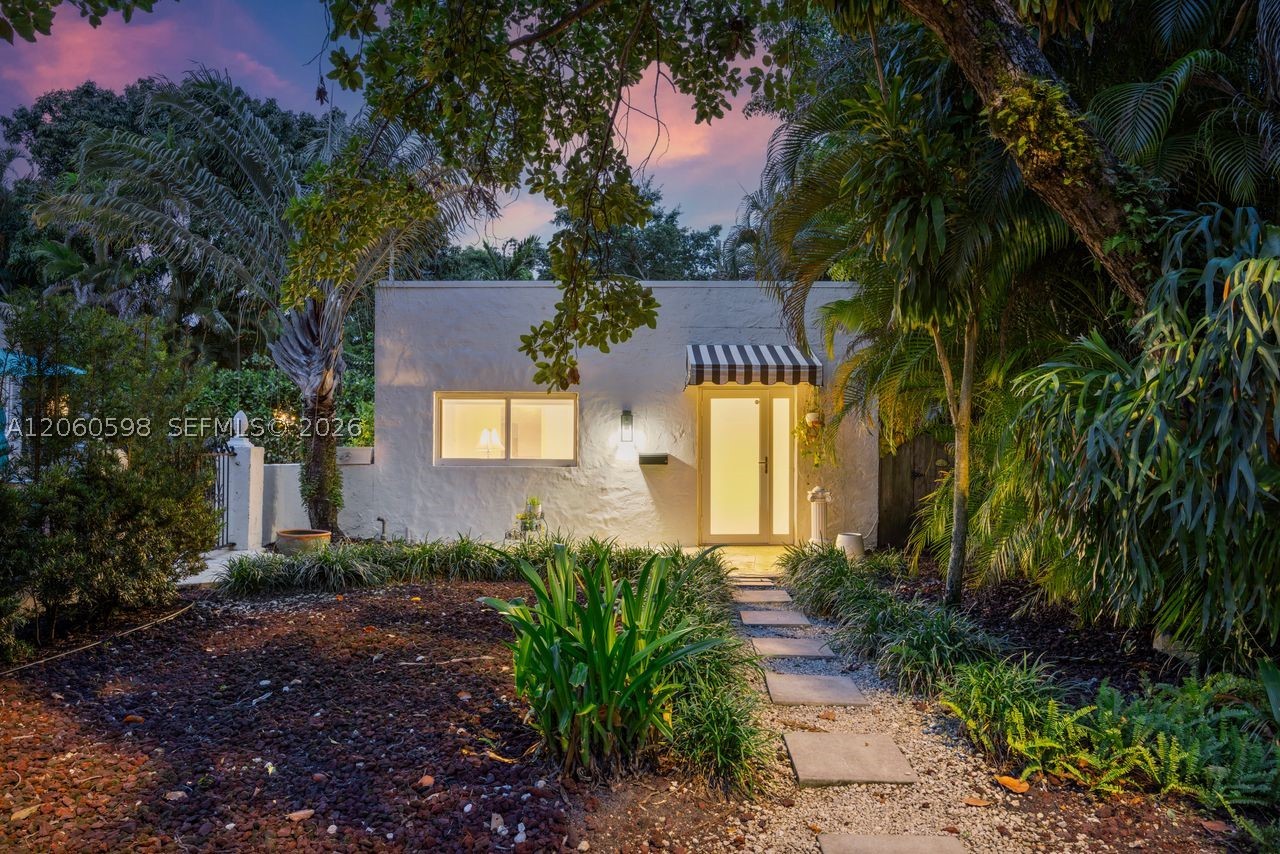 1042 Sorolla Ave, Coral Gables FL 33134