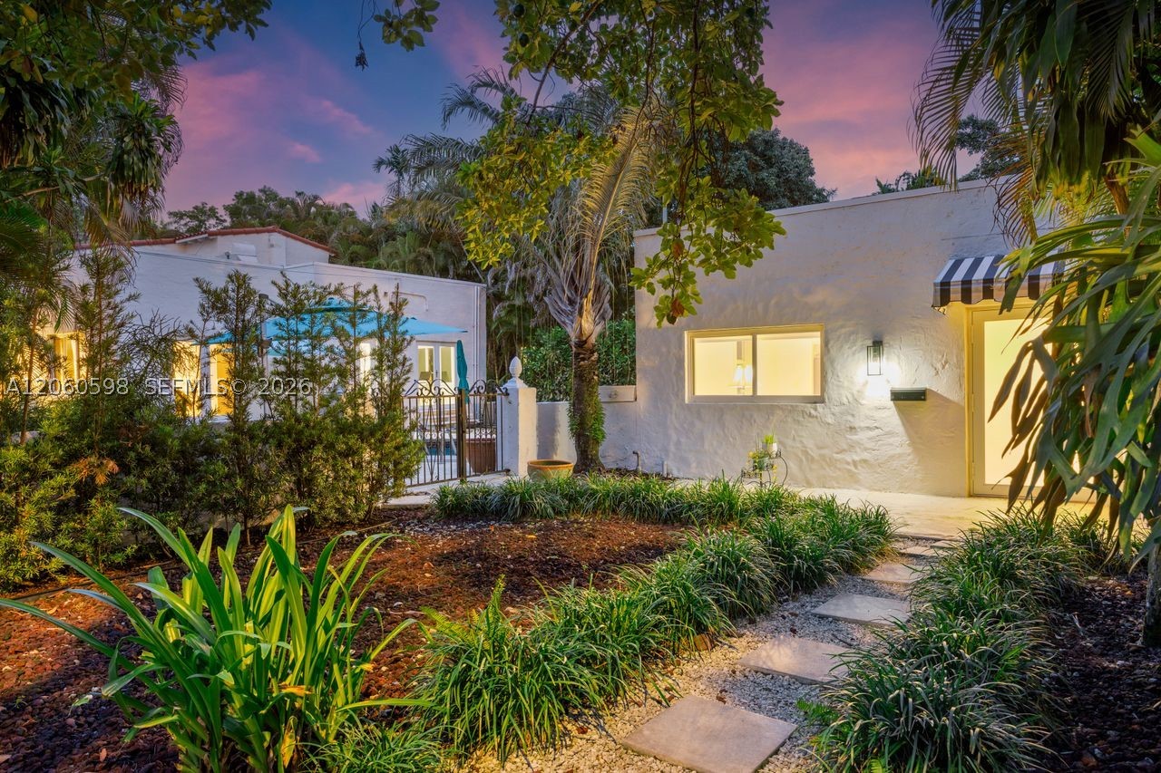 1042 Sorolla Ave, Coral Gables FL 33134
