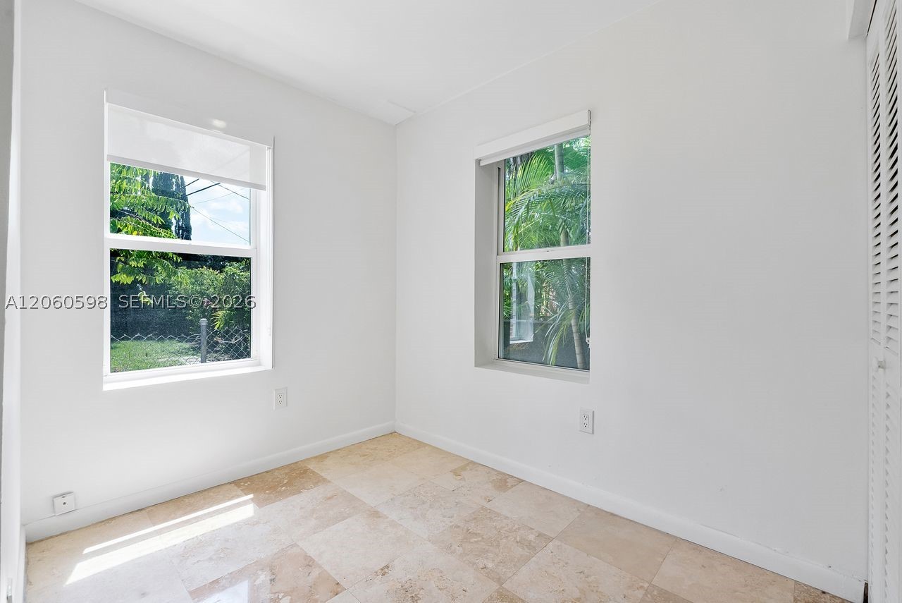 1042 Sorolla Ave, Coral Gables FL 33134