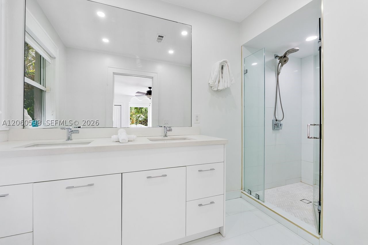 1042 Sorolla Ave, Coral Gables FL 33134