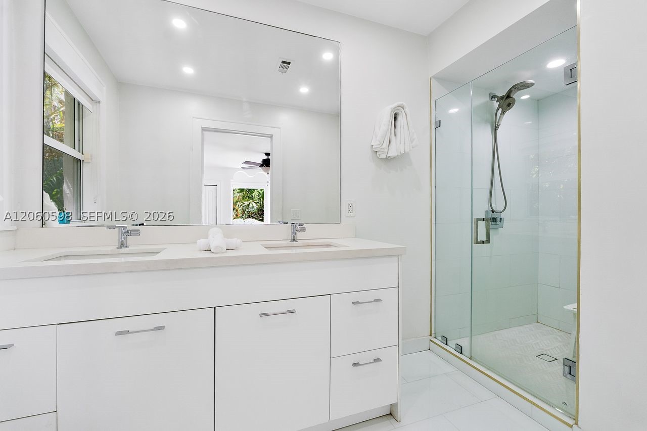 1042 Sorolla Ave, Coral Gables FL 33134