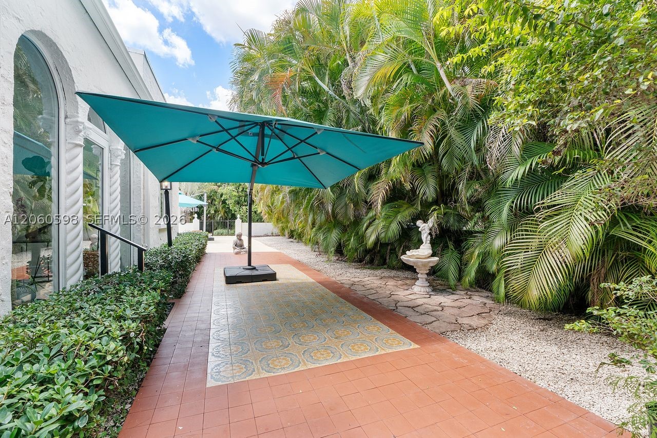 1042 Sorolla Ave, Coral Gables FL 33134