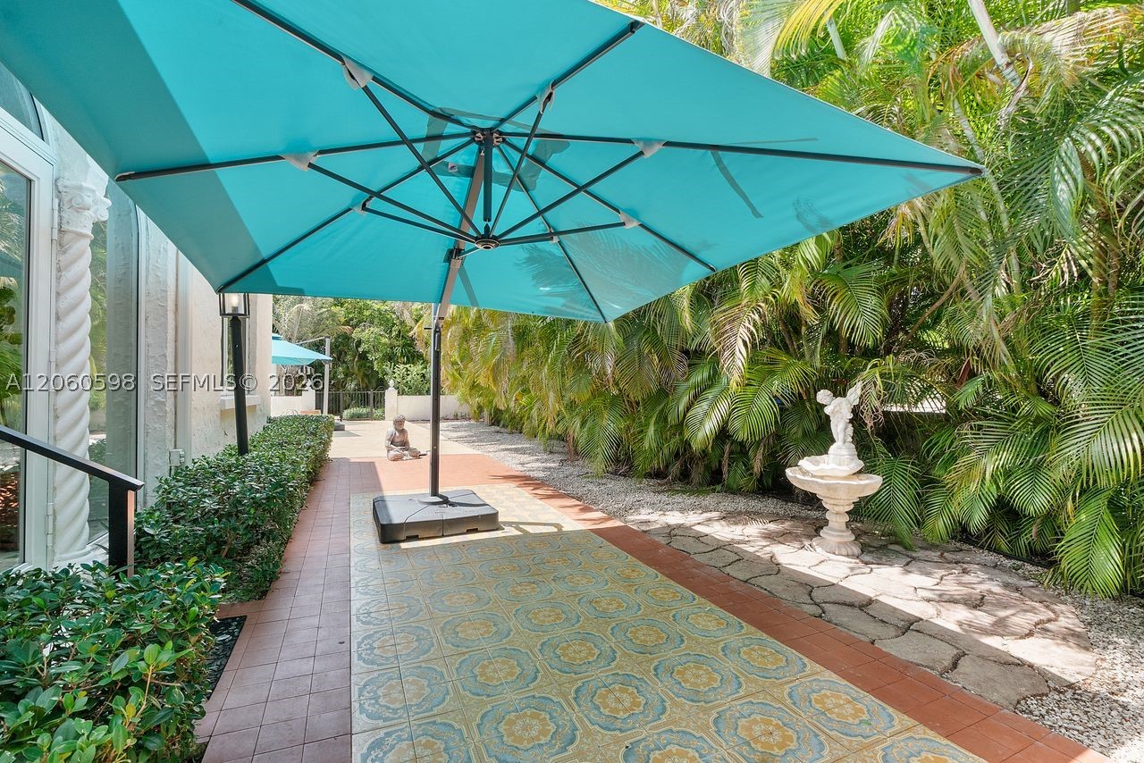 1042 Sorolla Ave, Coral Gables FL 33134