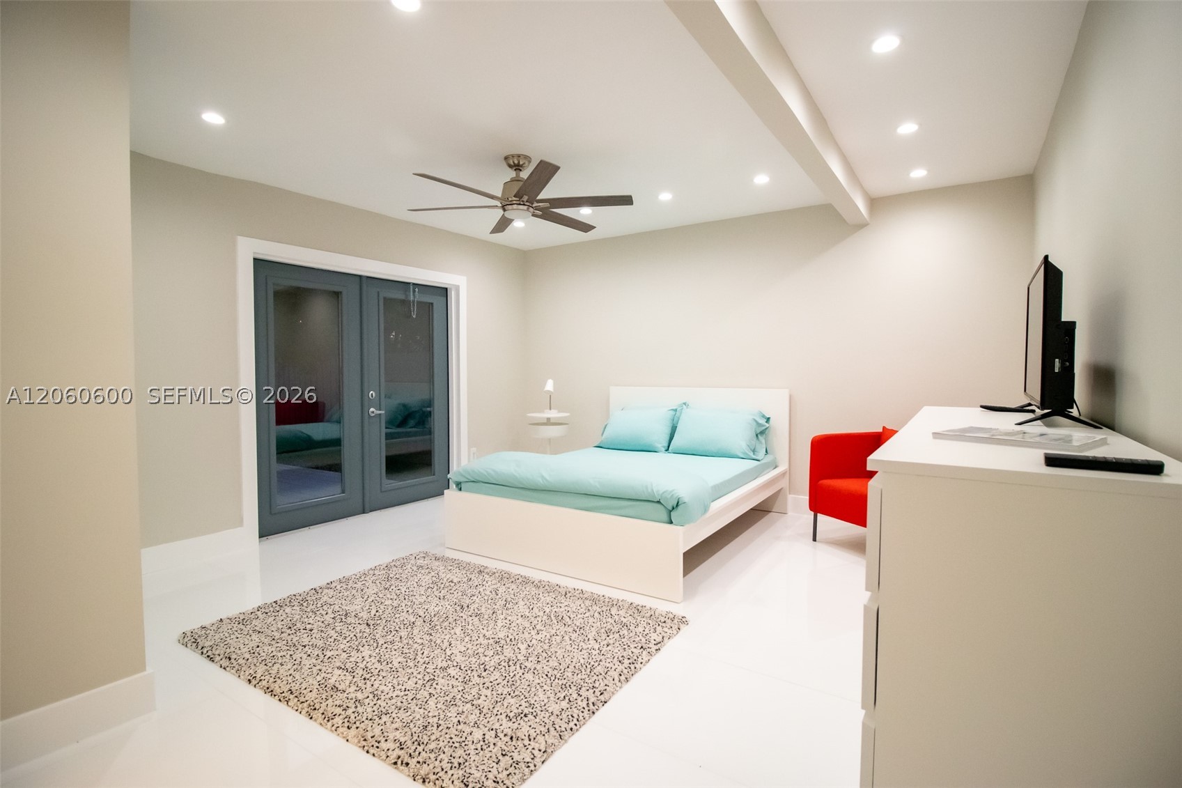 1321 NE 14th St, Fort Lauderdale FL 33304