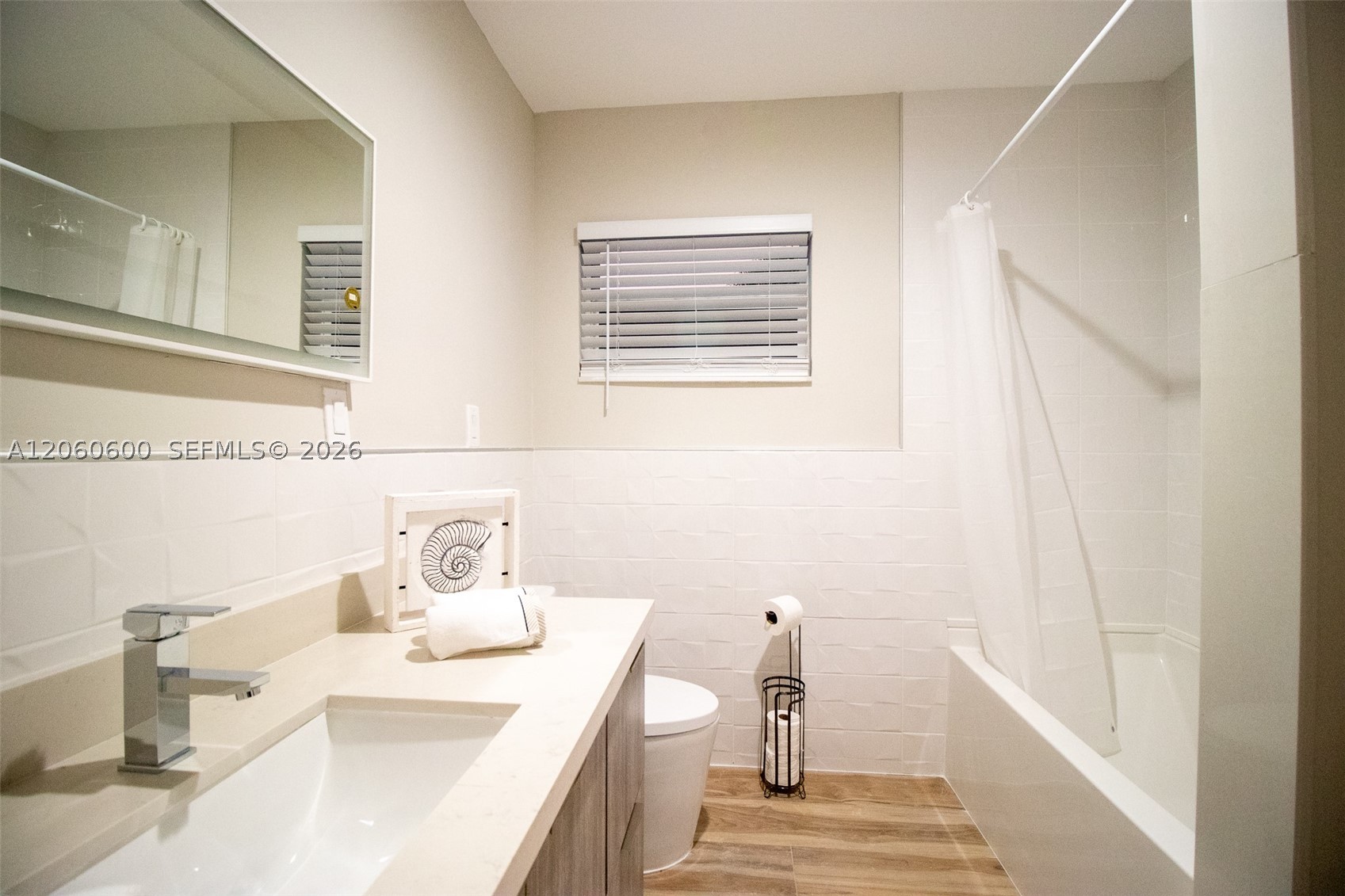 1321 NE 14th St, Fort Lauderdale FL 33304