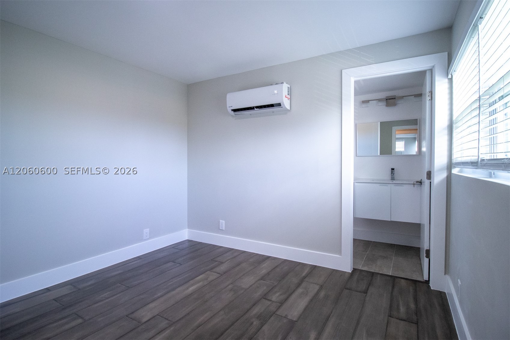 1321 NE 14th St, Fort Lauderdale FL 33304