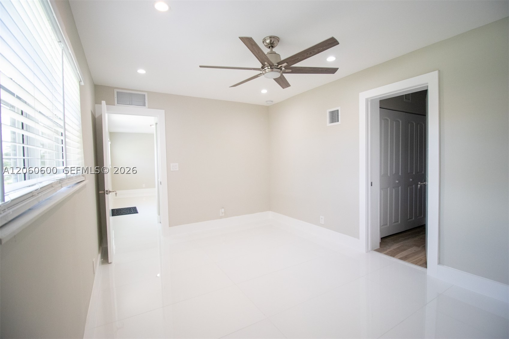 1321 NE 14th St, Fort Lauderdale FL 33304