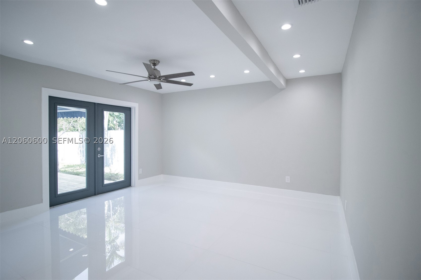 1321 NE 14th St, Fort Lauderdale FL 33304