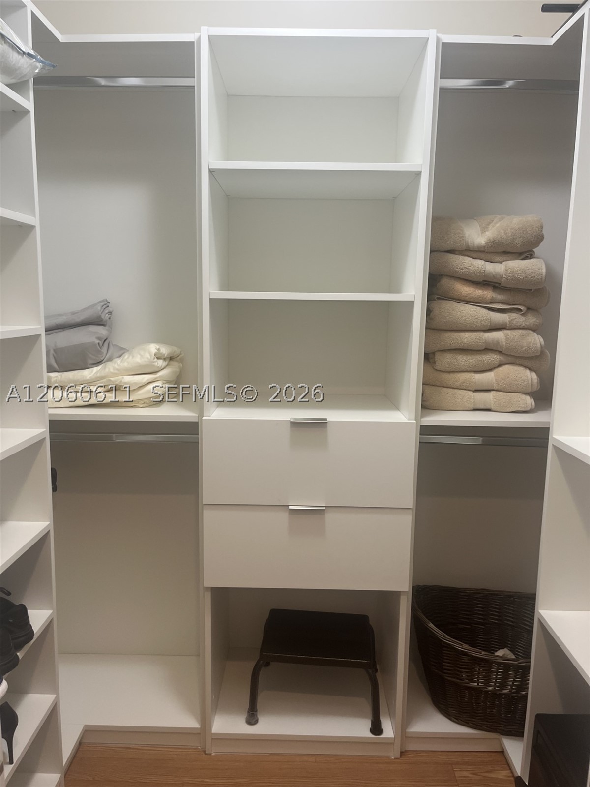801 Brickell Key Blvd #2509, Miami FL 33131