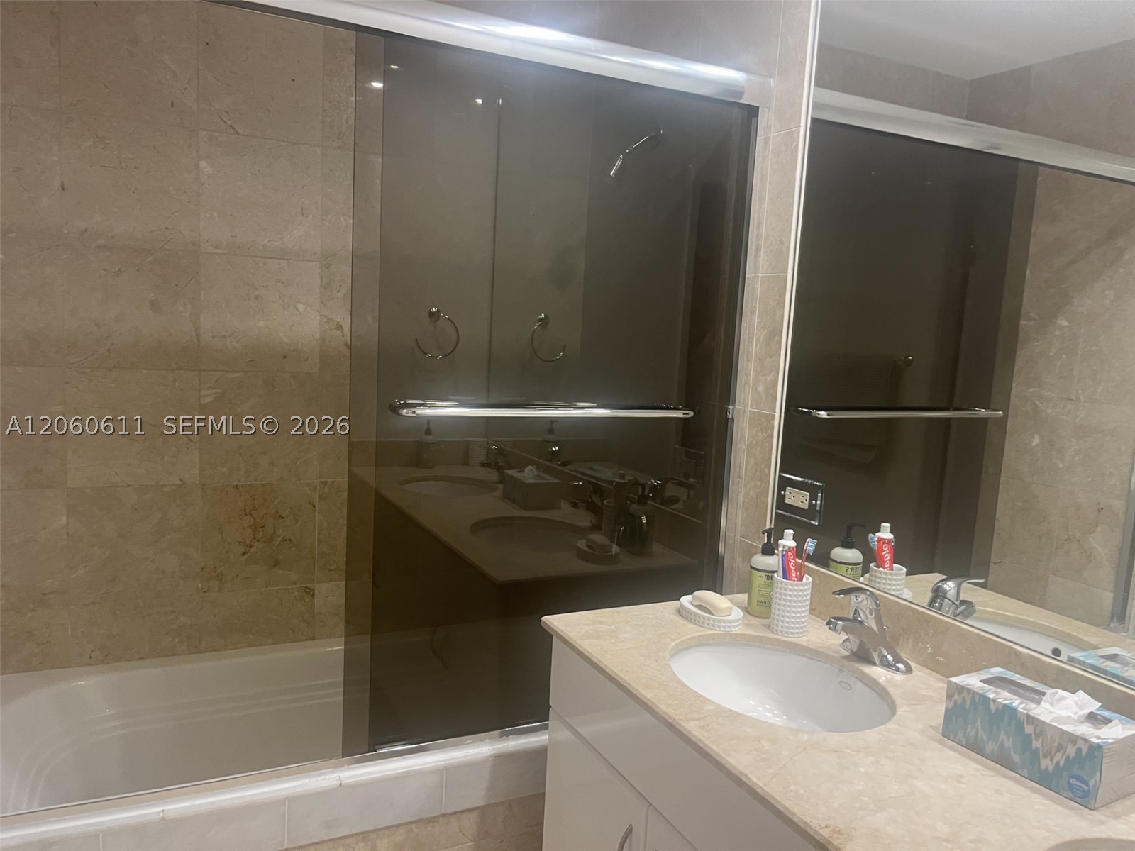 801 Brickell Key Blvd #2509, Miami FL 33131