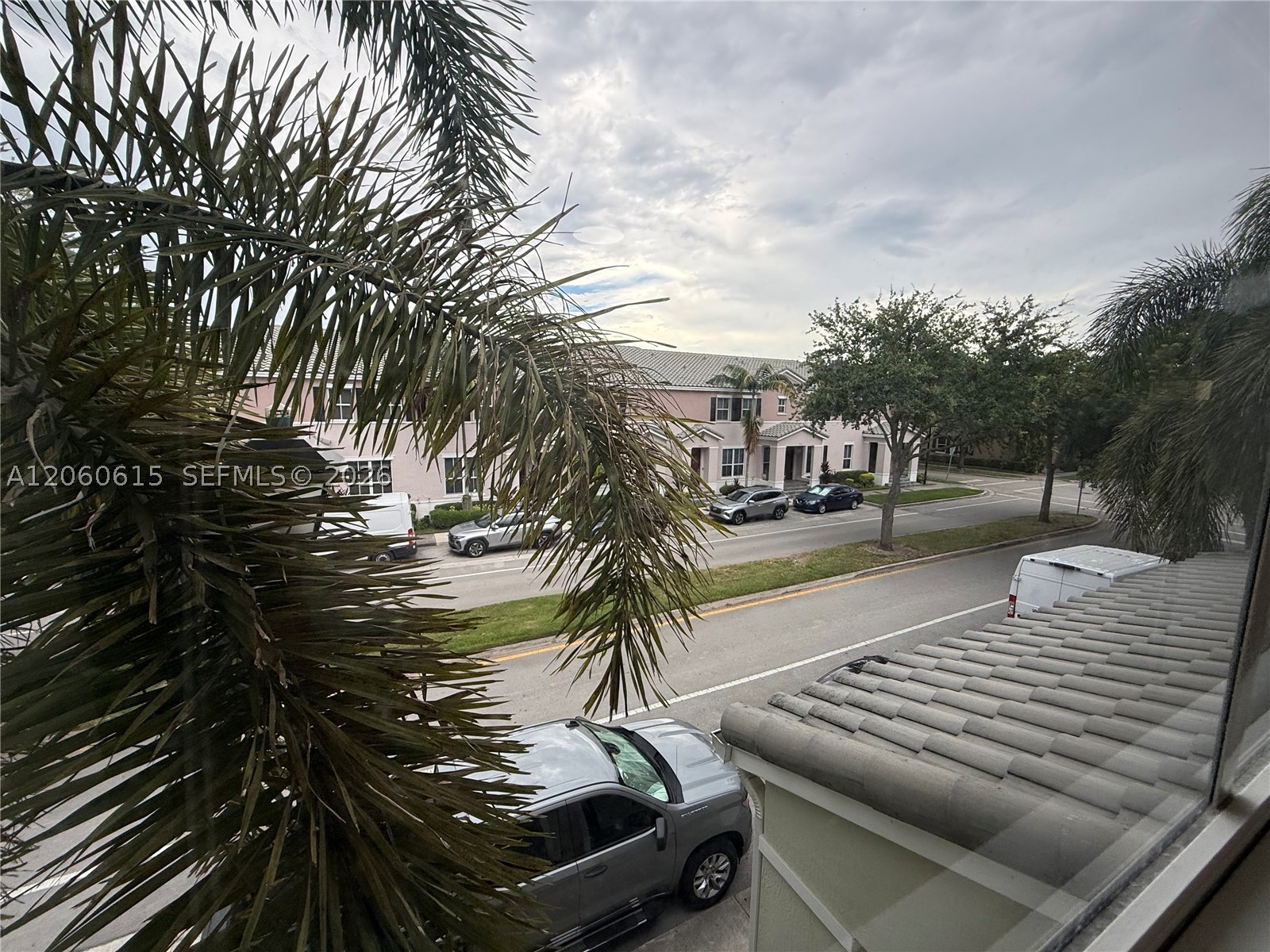 9465 SW 171st Ct #Main, Miami FL 33196