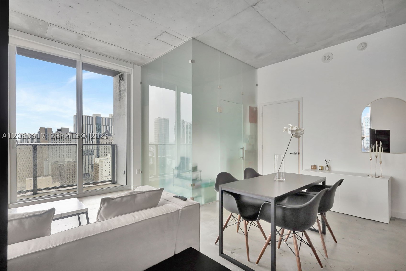 151 SE 1st St #2511, Miami FL 33131