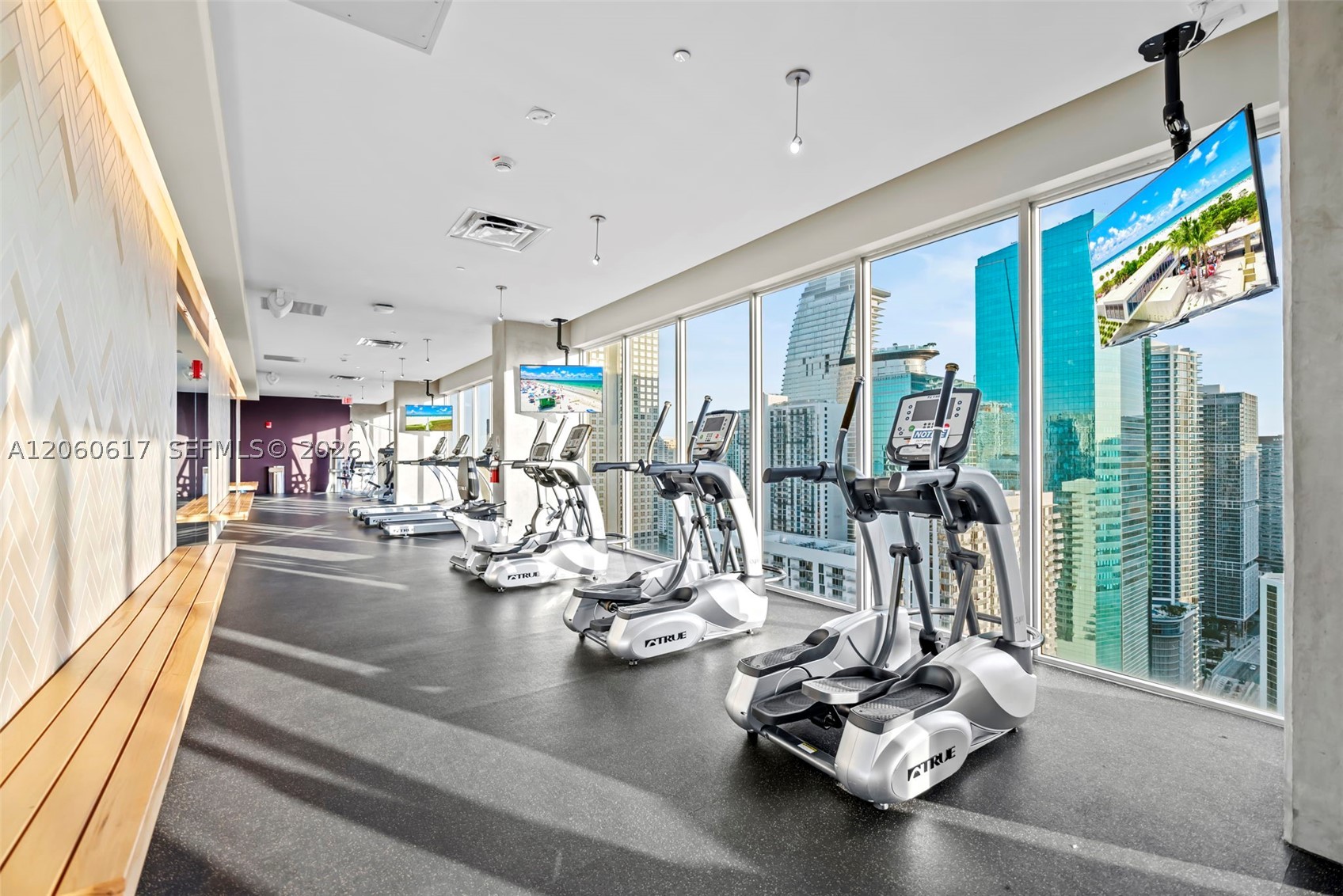 151 SE 1st St #2511, Miami FL 33131
