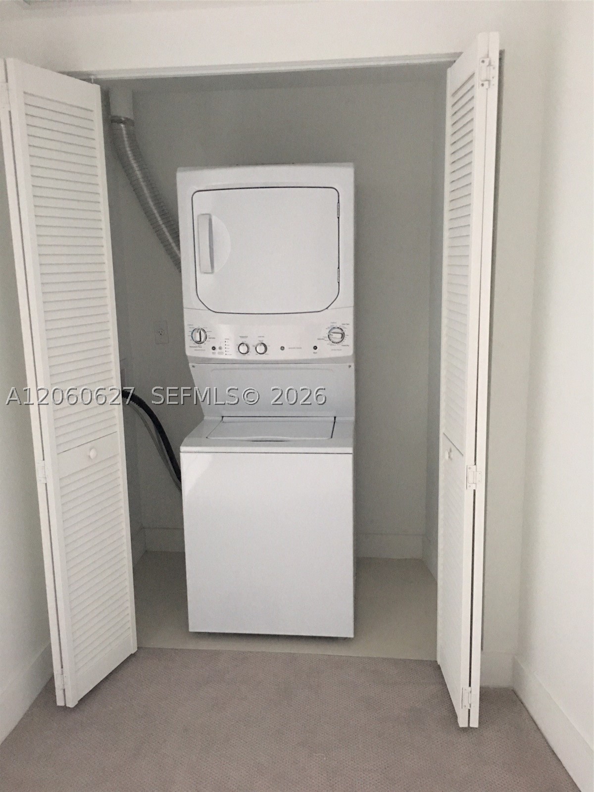 121 NE 34th St #914, Miami FL 33137