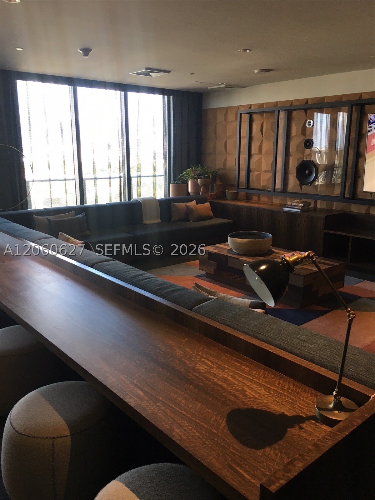 121 NE 34th St #914, Miami FL 33137