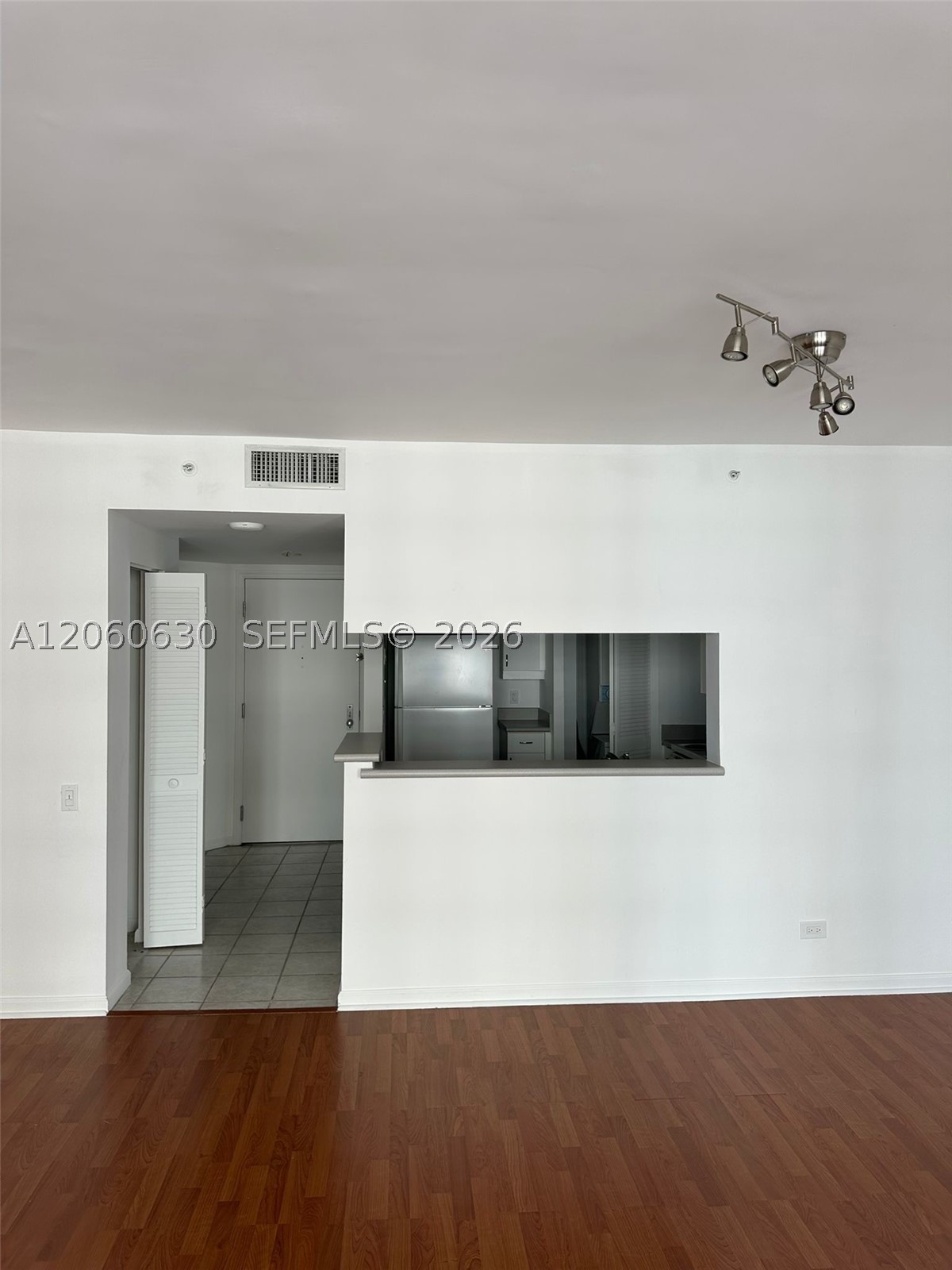 701 Brickell Key Blvd #1808, Miami FL 33131