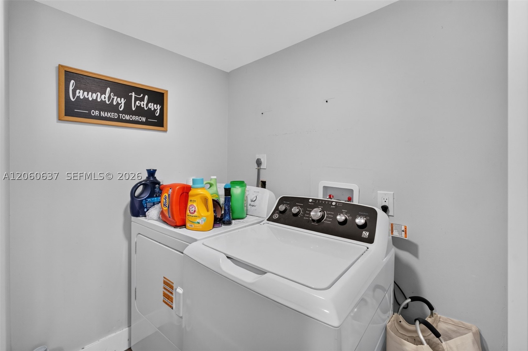 6187 Kendrick St, Jupiter FL 33458