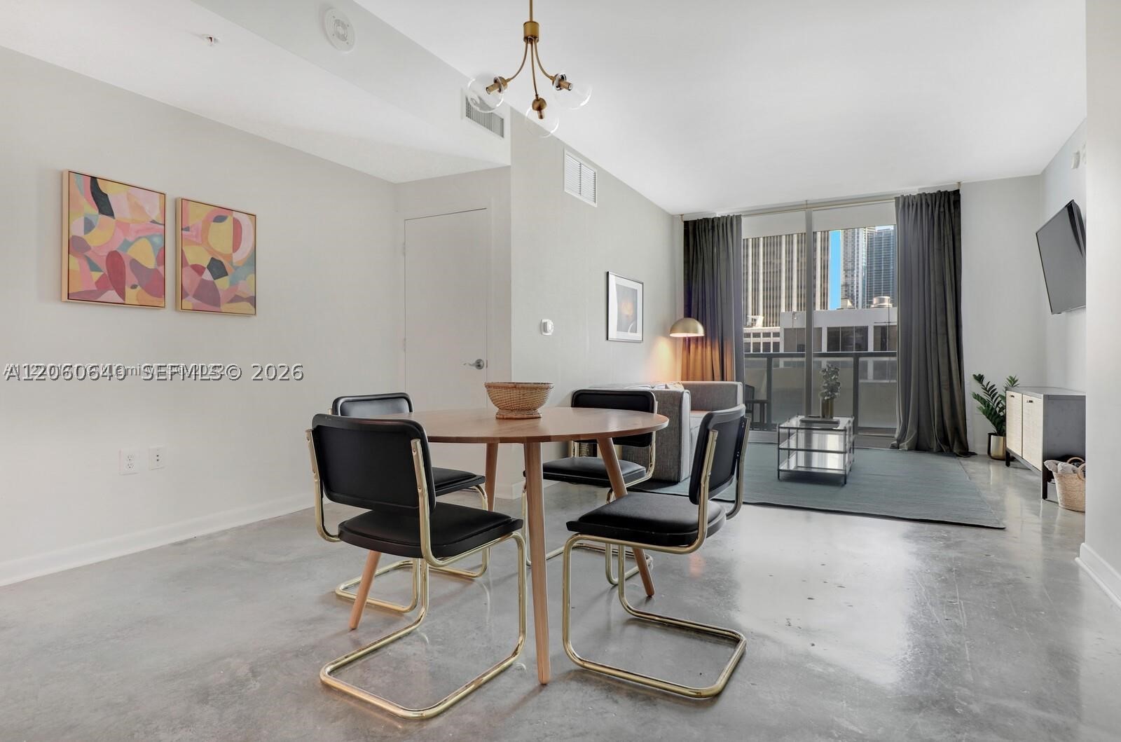 253 NE 2nd St #508, Miami FL 33132