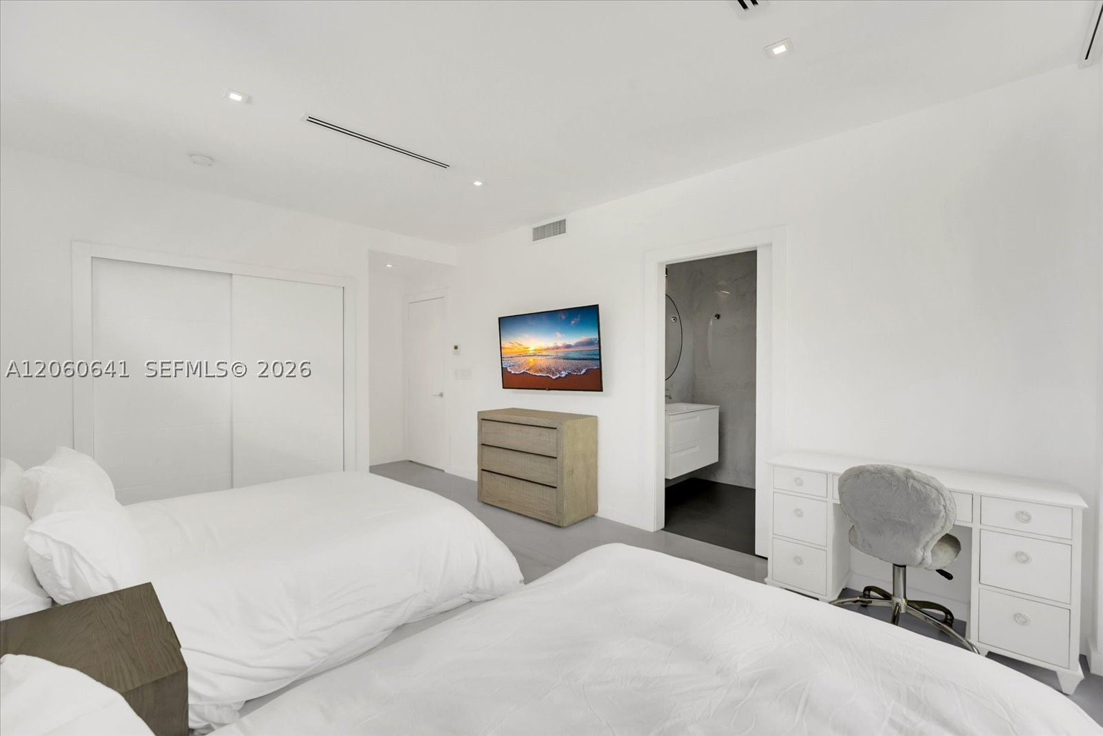 7830 Atlantic Way, Miami Beach FL 33141