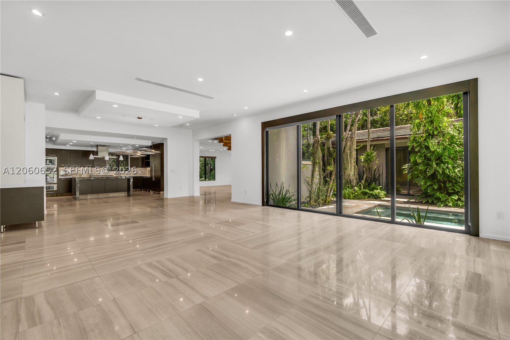 6840 Sunrise Pl, Coral Gables FL 33133
