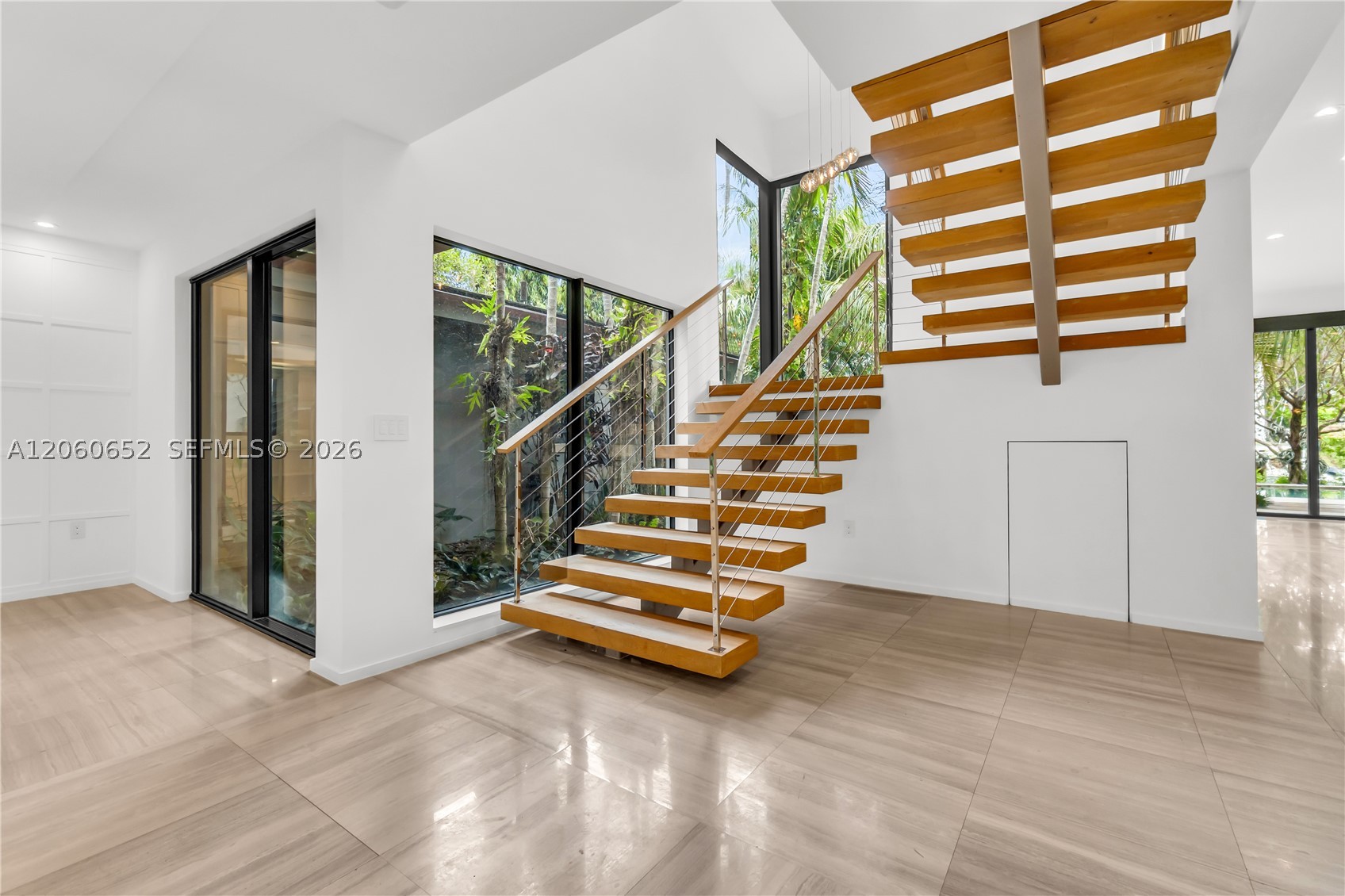 6840 Sunrise Pl, Coral Gables FL 33133