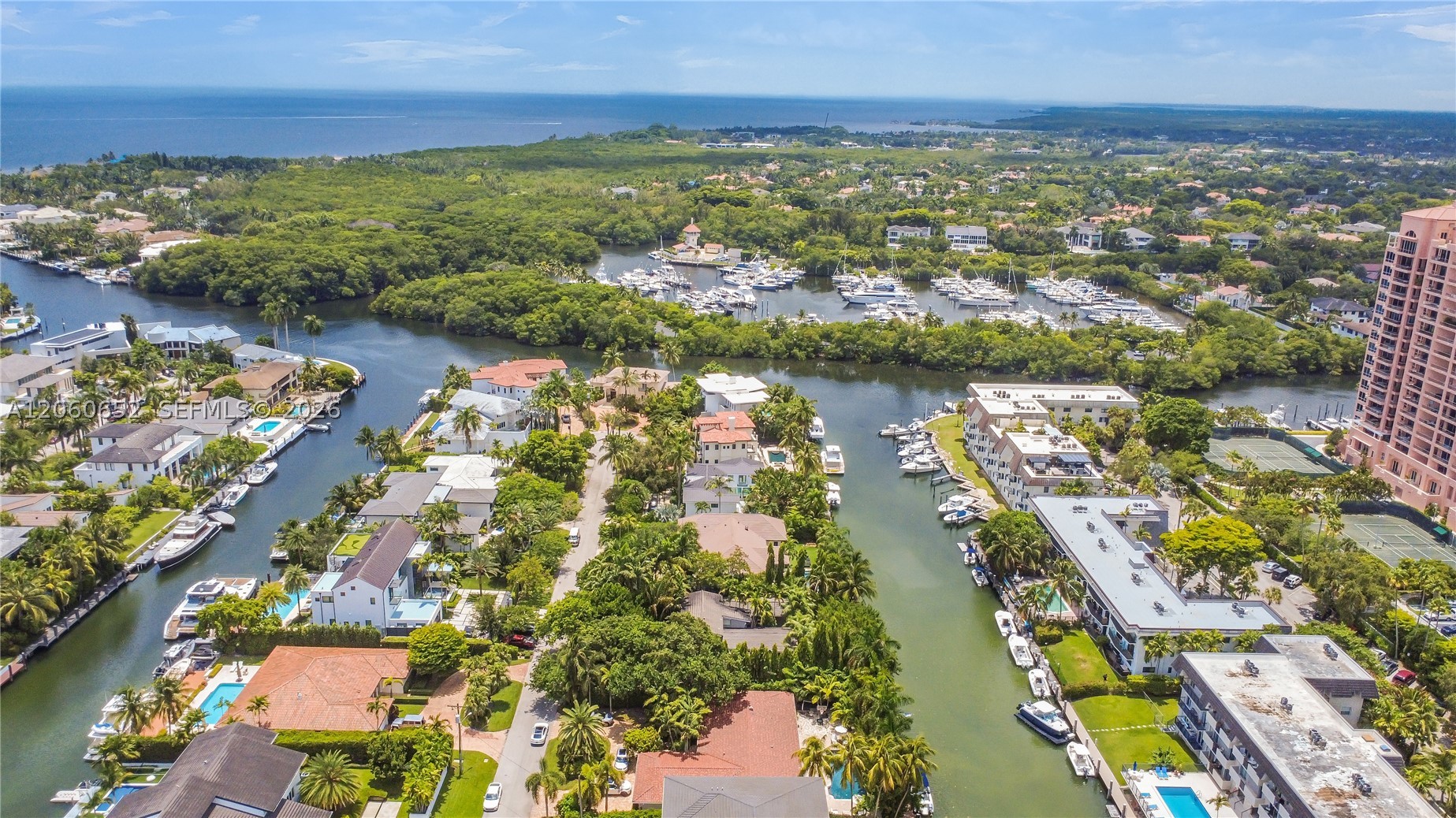 6840 Sunrise Pl, Coral Gables FL 33133