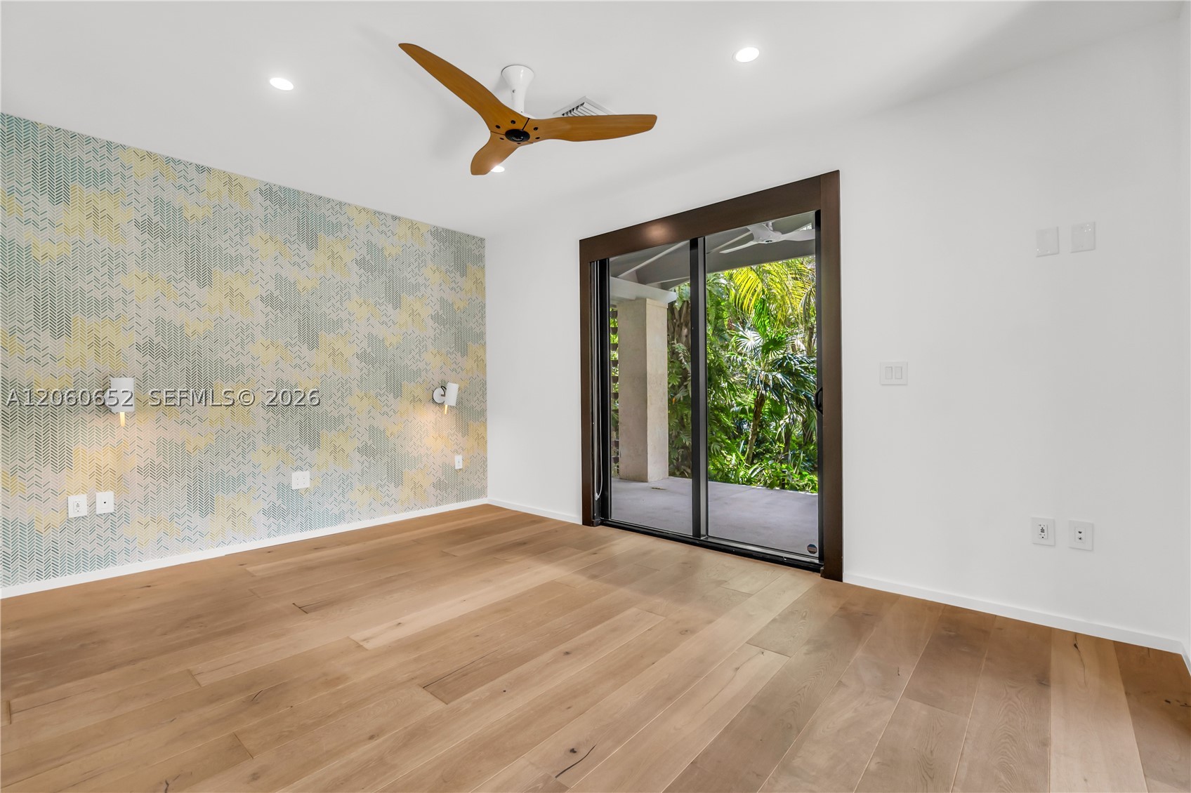 6840 Sunrise Pl, Coral Gables FL 33133