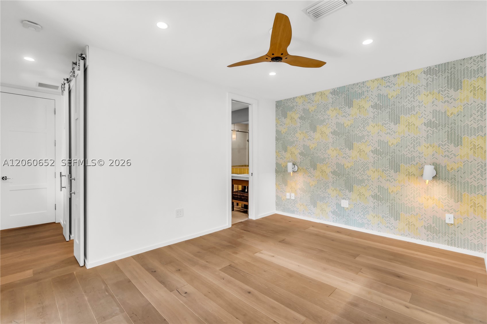 6840 Sunrise Pl, Coral Gables FL 33133