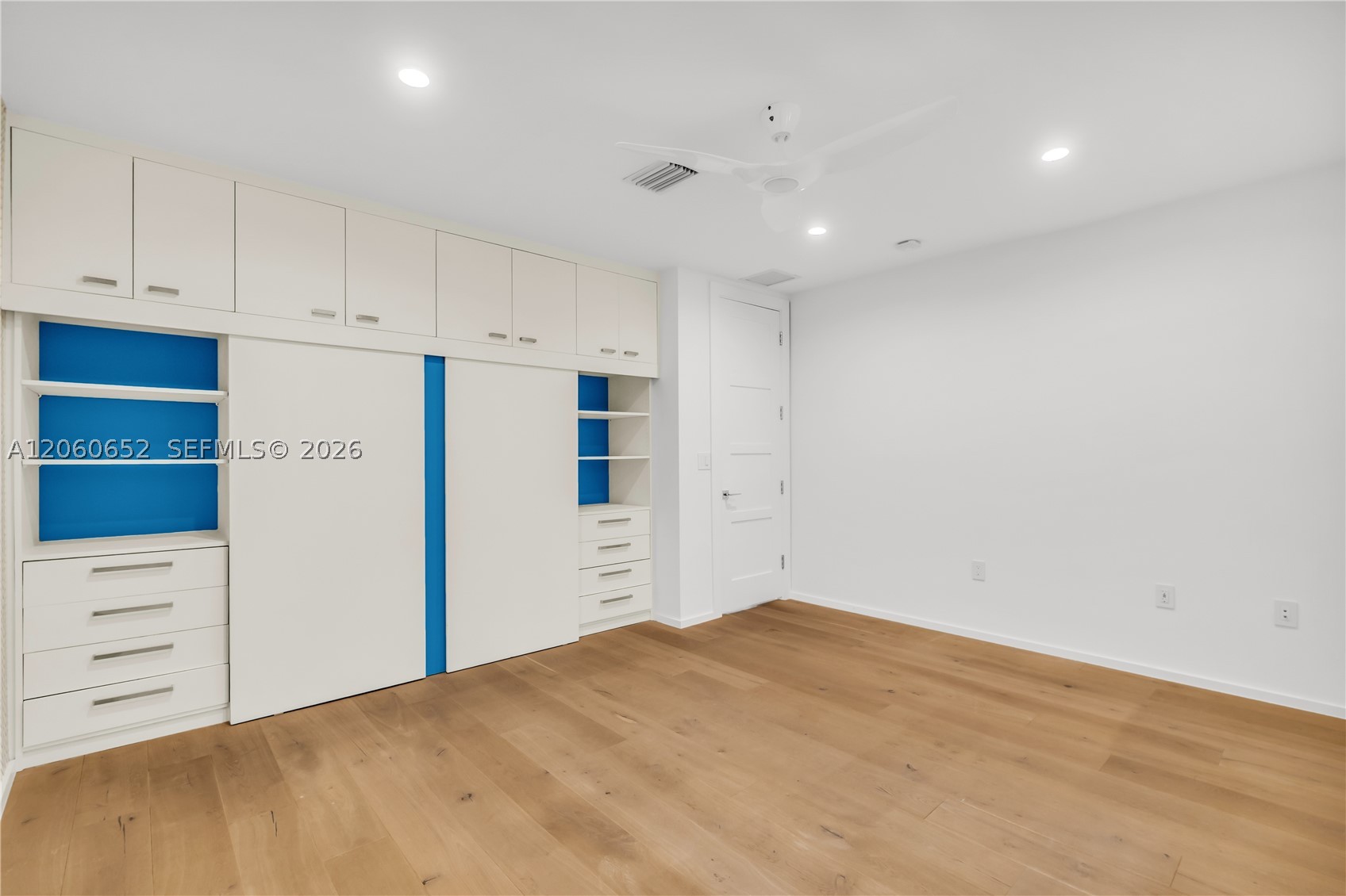 6840 Sunrise Pl, Coral Gables FL 33133