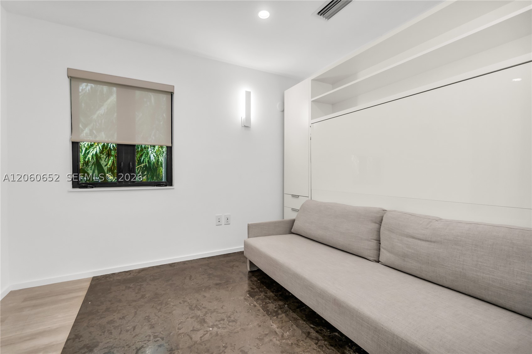 6840 Sunrise Pl, Coral Gables FL 33133