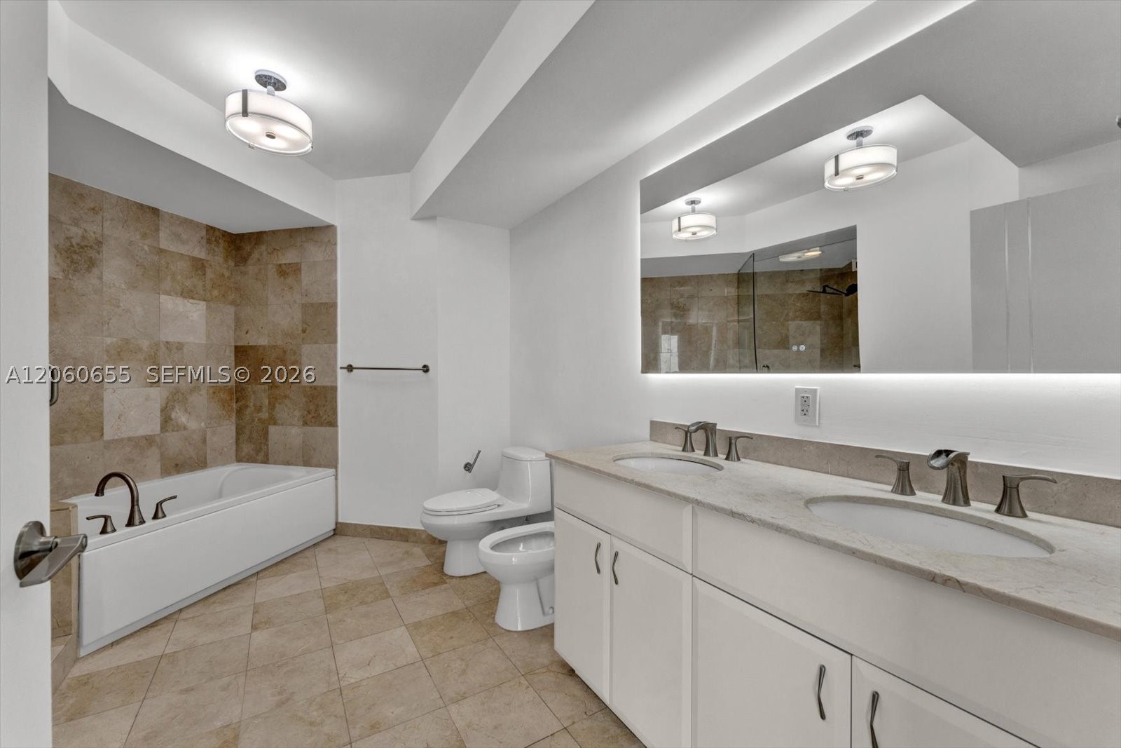 6365 Collins #3901, Miami Beach FL 33141