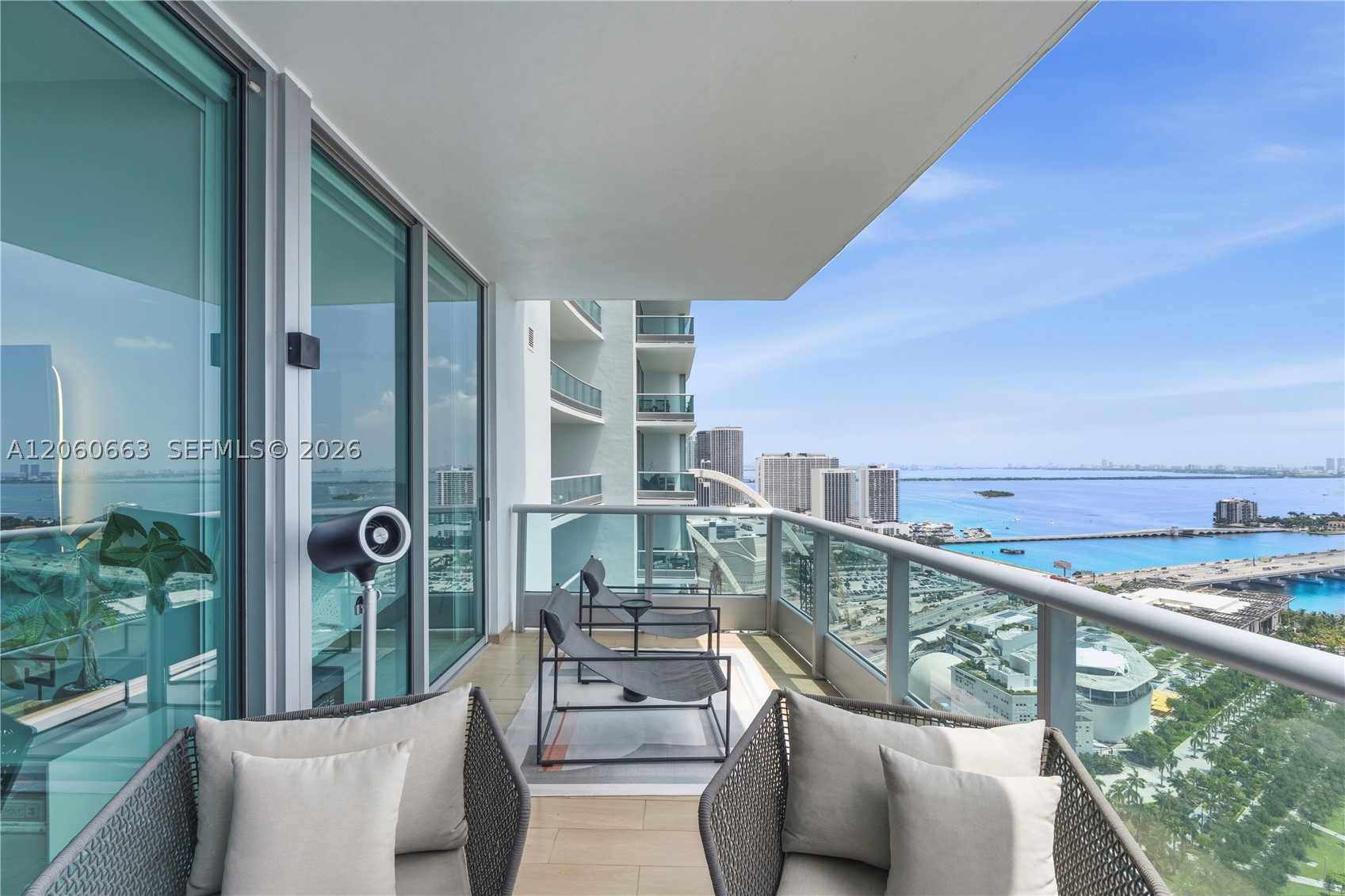900 Biscayne Blvd #3607, Miami FL 33132