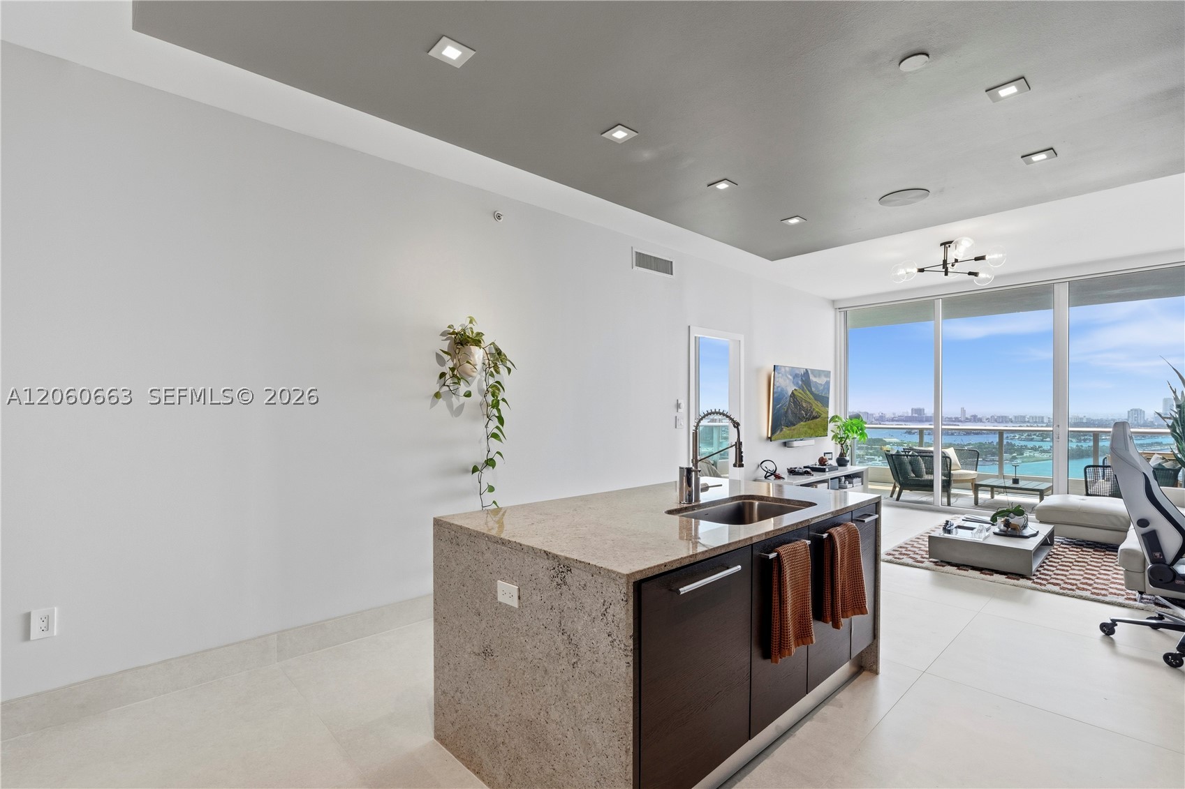 900 Biscayne Blvd #3607, Miami FL 33132
