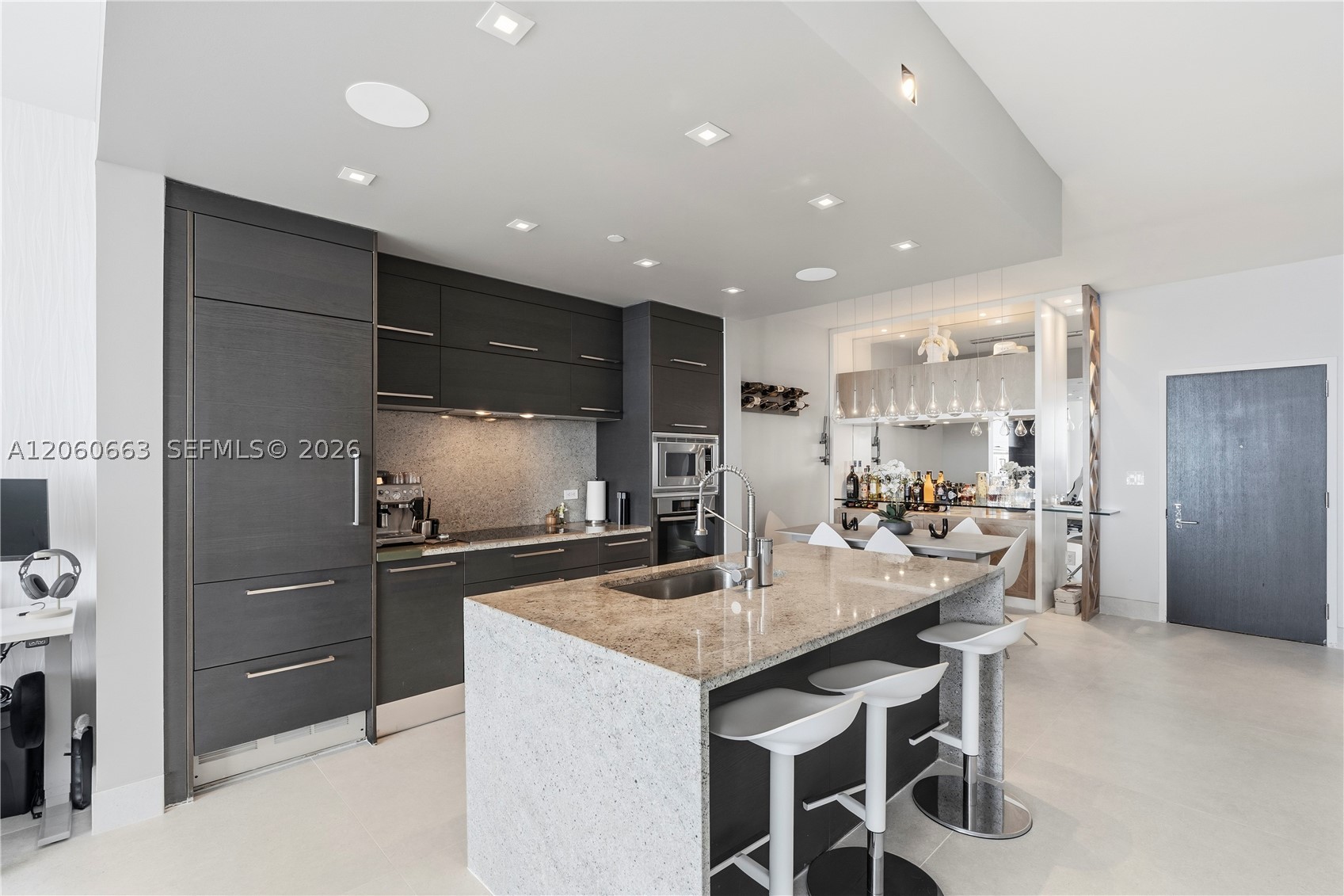 900 Biscayne Blvd #3607, Miami FL 33132