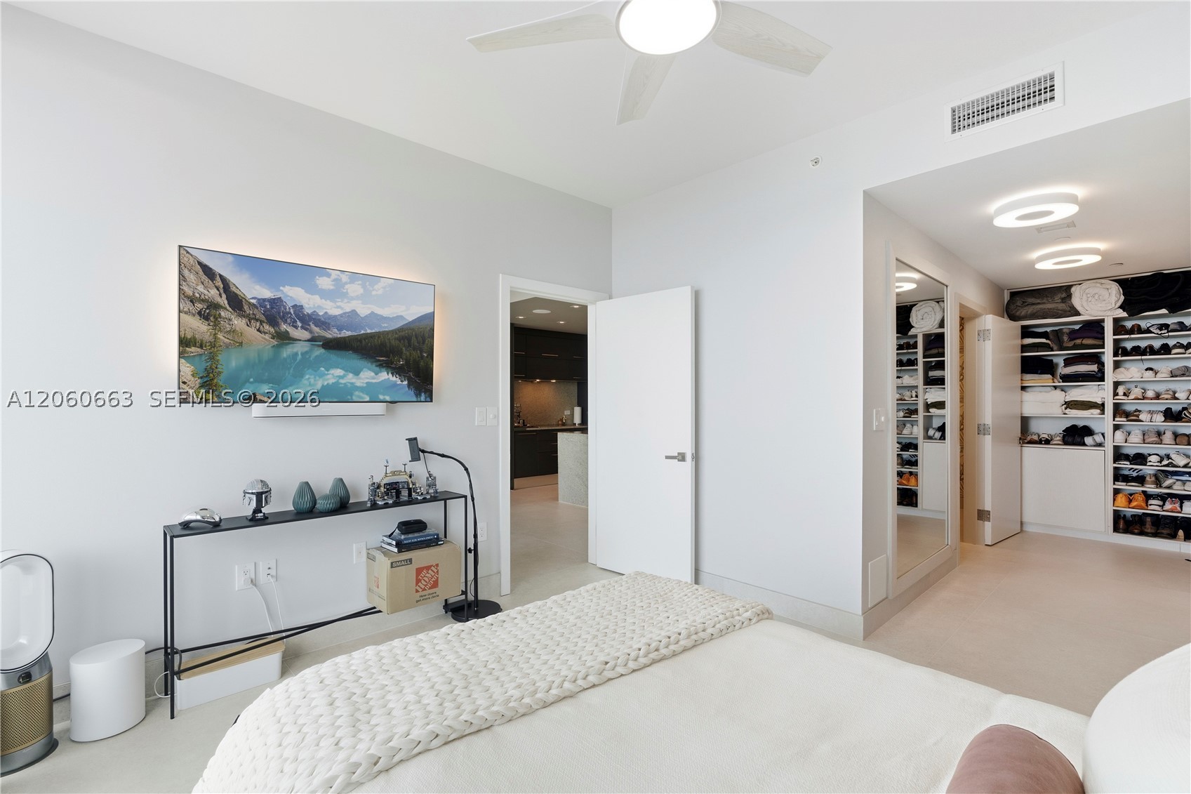 900 Biscayne Blvd #3607, Miami FL 33132